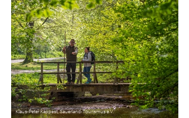 Ranger auf dem Themenwanderweg WaldKultur