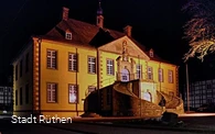 Historisches Rathaus Rüthen bei Nacht
